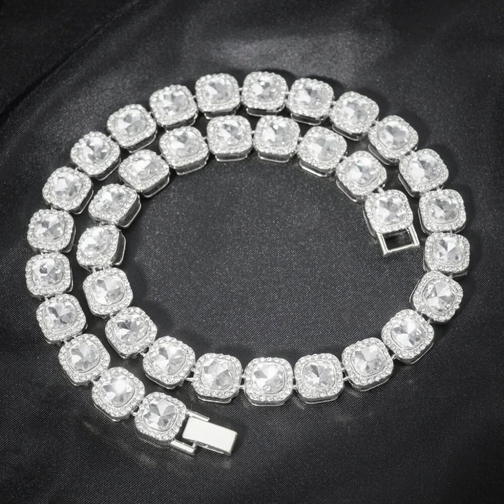 ⭐ Large 22" Long Iced Out Diamond 46 Ctw. Necklace 13mm Wide 18k White Gold ⭐ - Picture 4 of 4